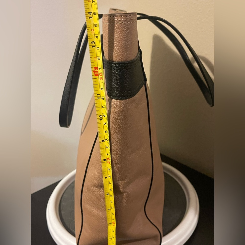 Kate Spade Dune & Black Leather Tote - Picture 7 of 11